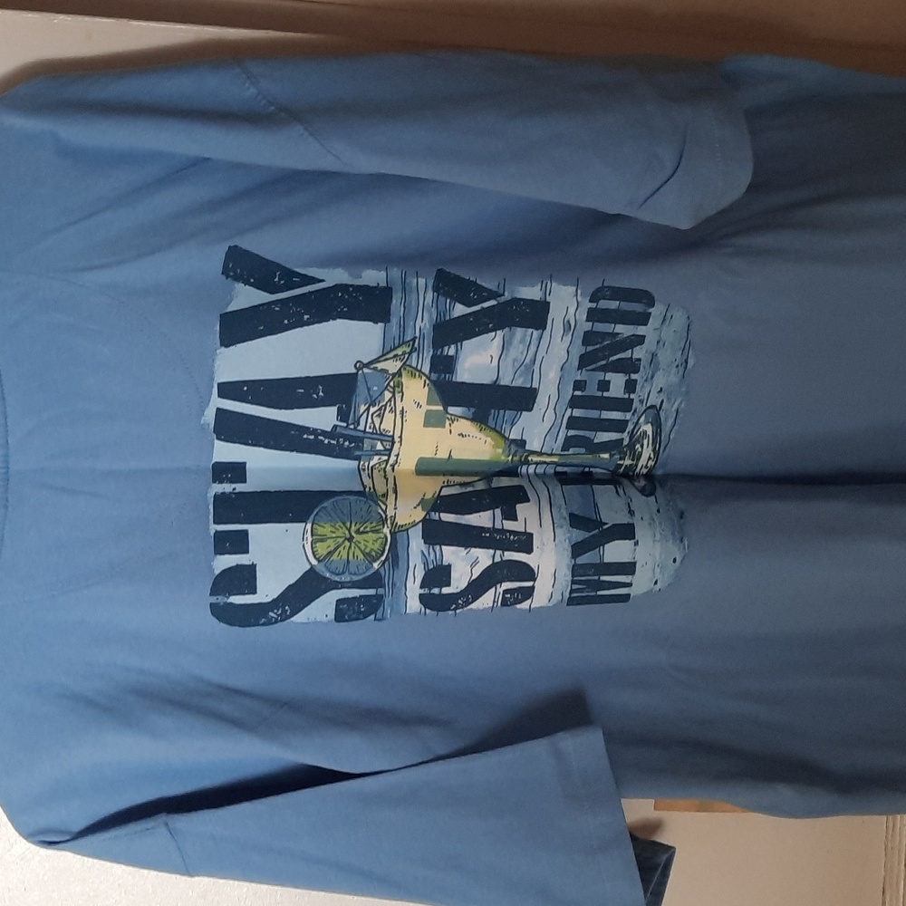 NWT Men's t-shirt